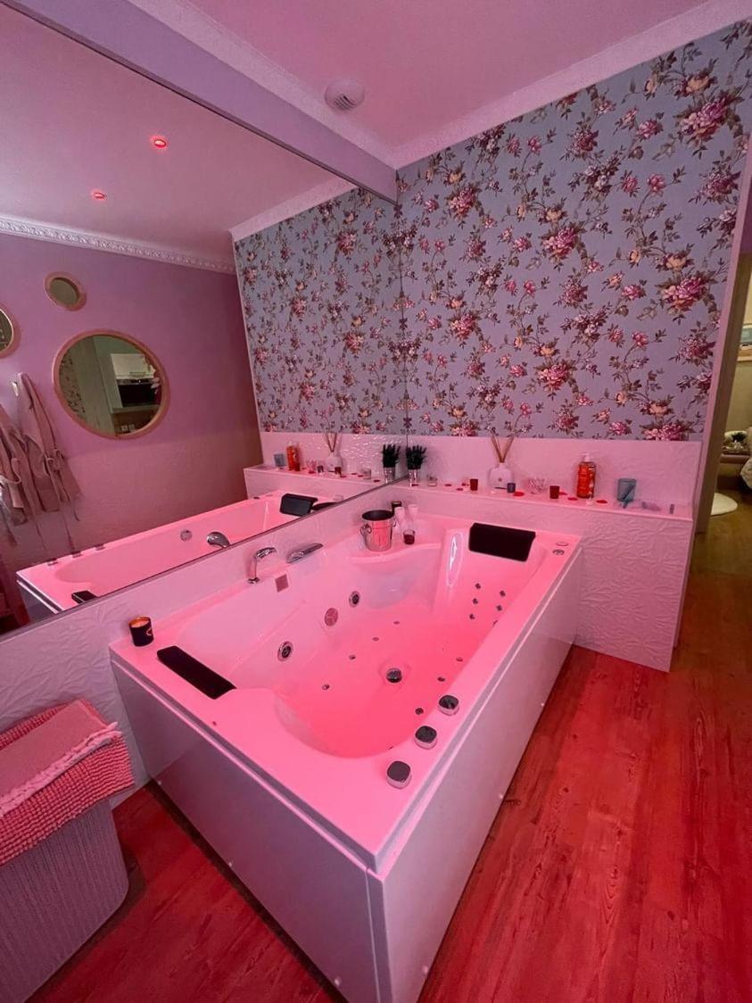 La Bulle Romantique Calais Exterior foto